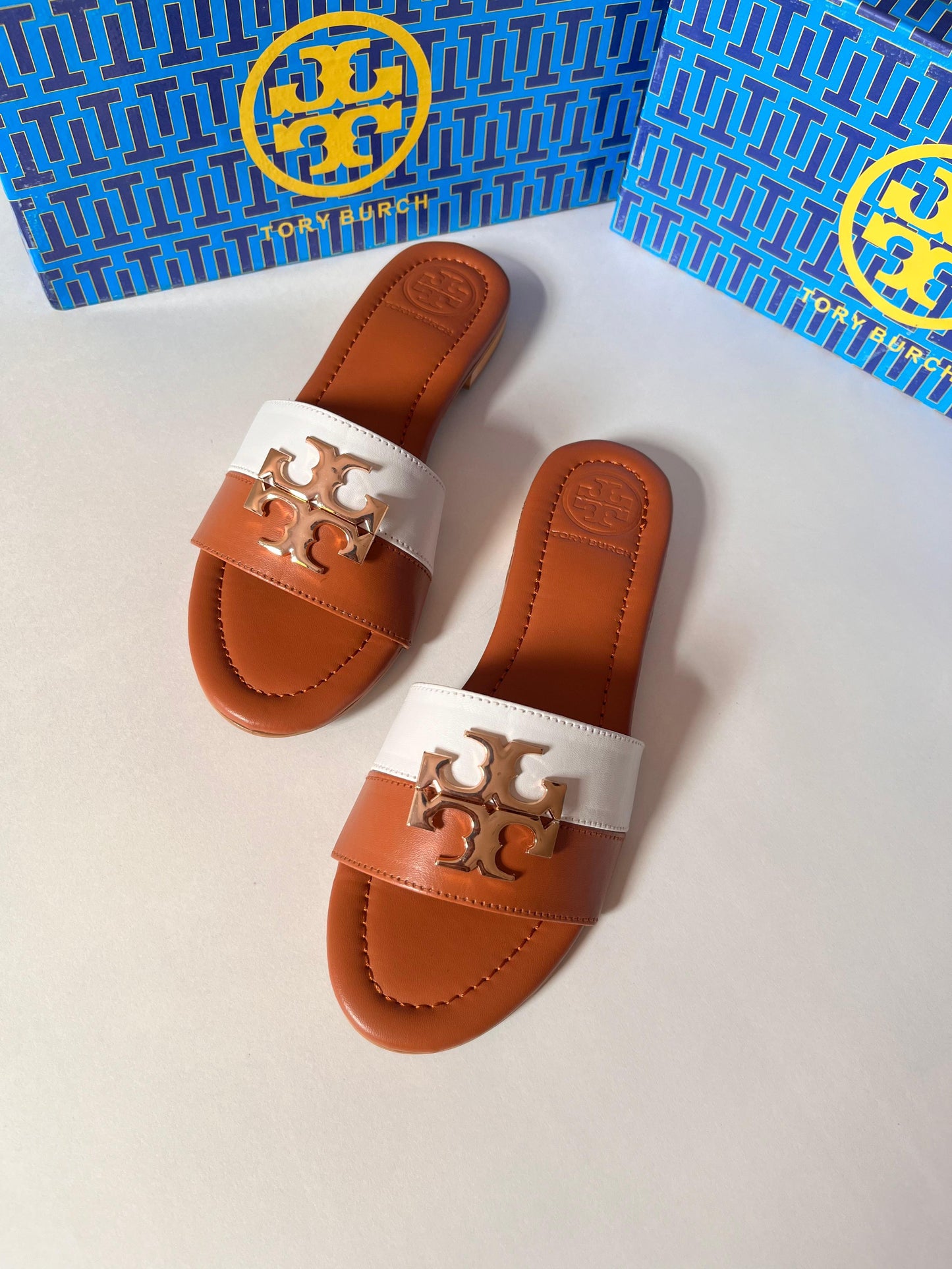 TORYBURCH TWO TONE SLIPPERS