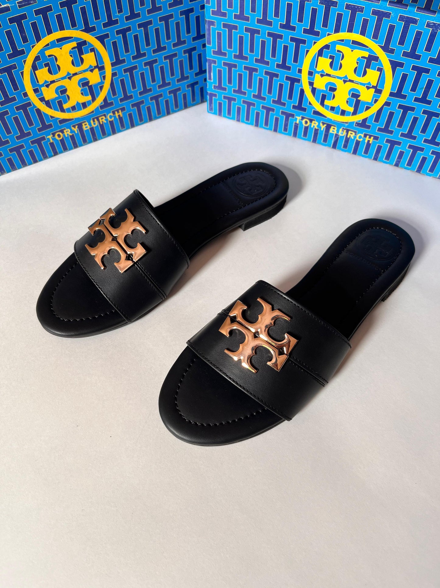 TORYBURCH TWO TONE SLIPPERS