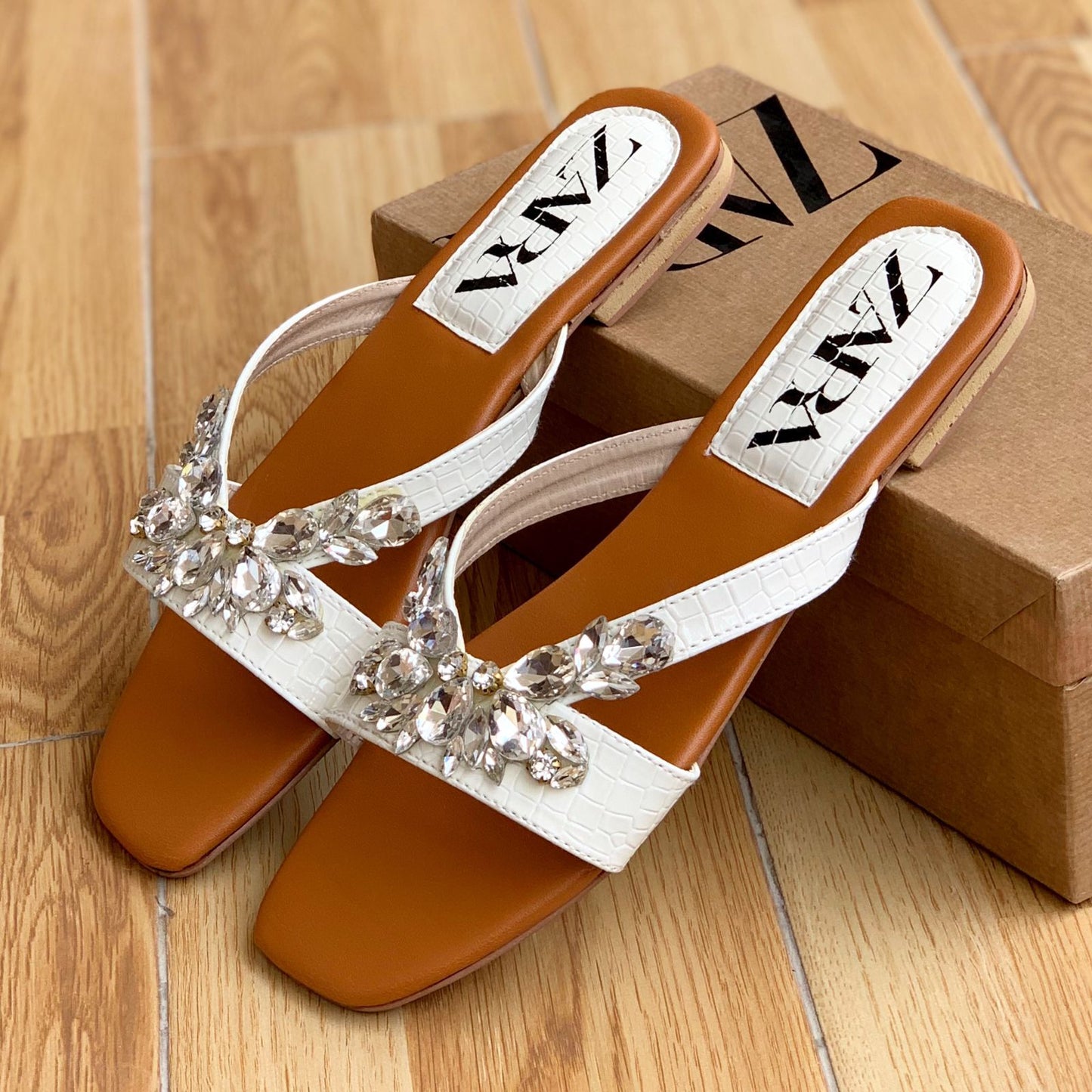 Z-RHINESTONE FLATS